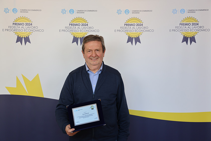 Tecnoideal riceve il Premio Fedeltà al Lavoro e Progresso Economico